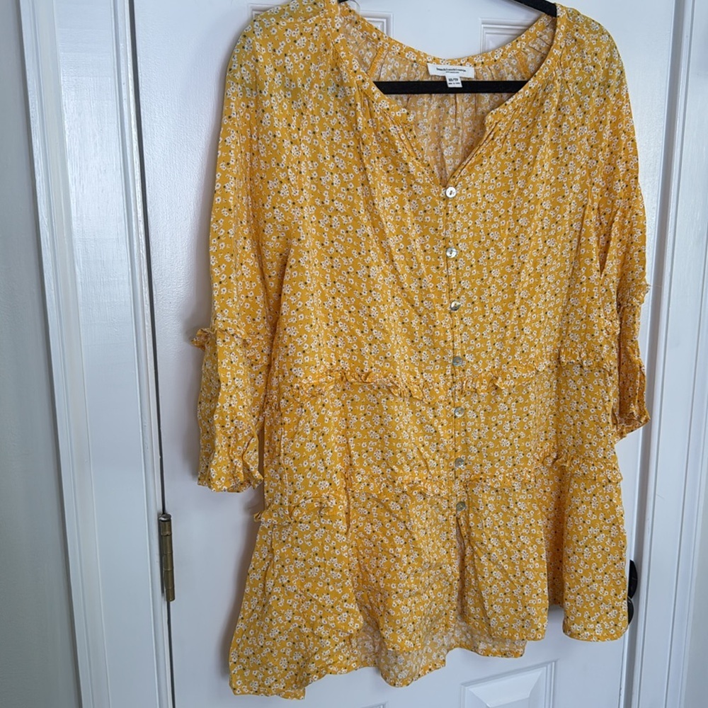 beachlunchlounge golden yellow 3/4 sleeve tiered blouse - Picture 3 of 7